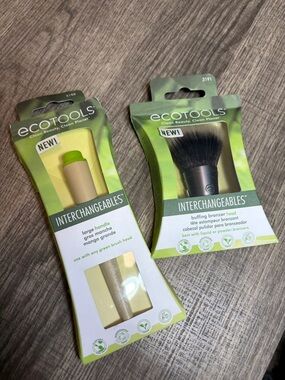 🌻5 for $30🌻EcoTools Green Handle Interchangeable with Beige Buffing Bronzer Head